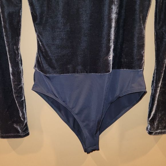 Zara blue velvet bodysuit - Picture 3 of 5